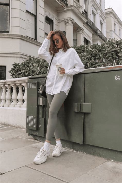 how to style oversized shirt with leggings